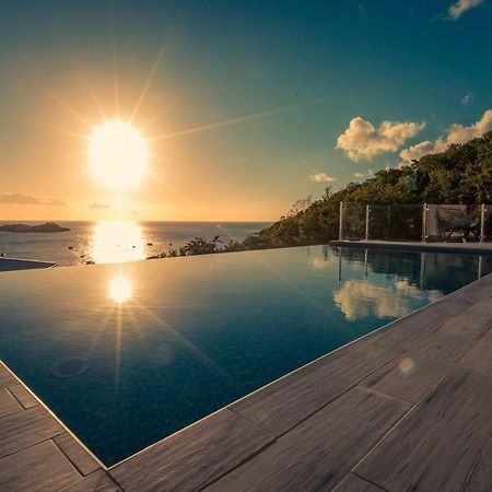 Sunset Palm - Villa Creole Avec Piscine Face Au Coucher De Soleil Et A La Reserve Cousteau Bouillante Bagian luar foto