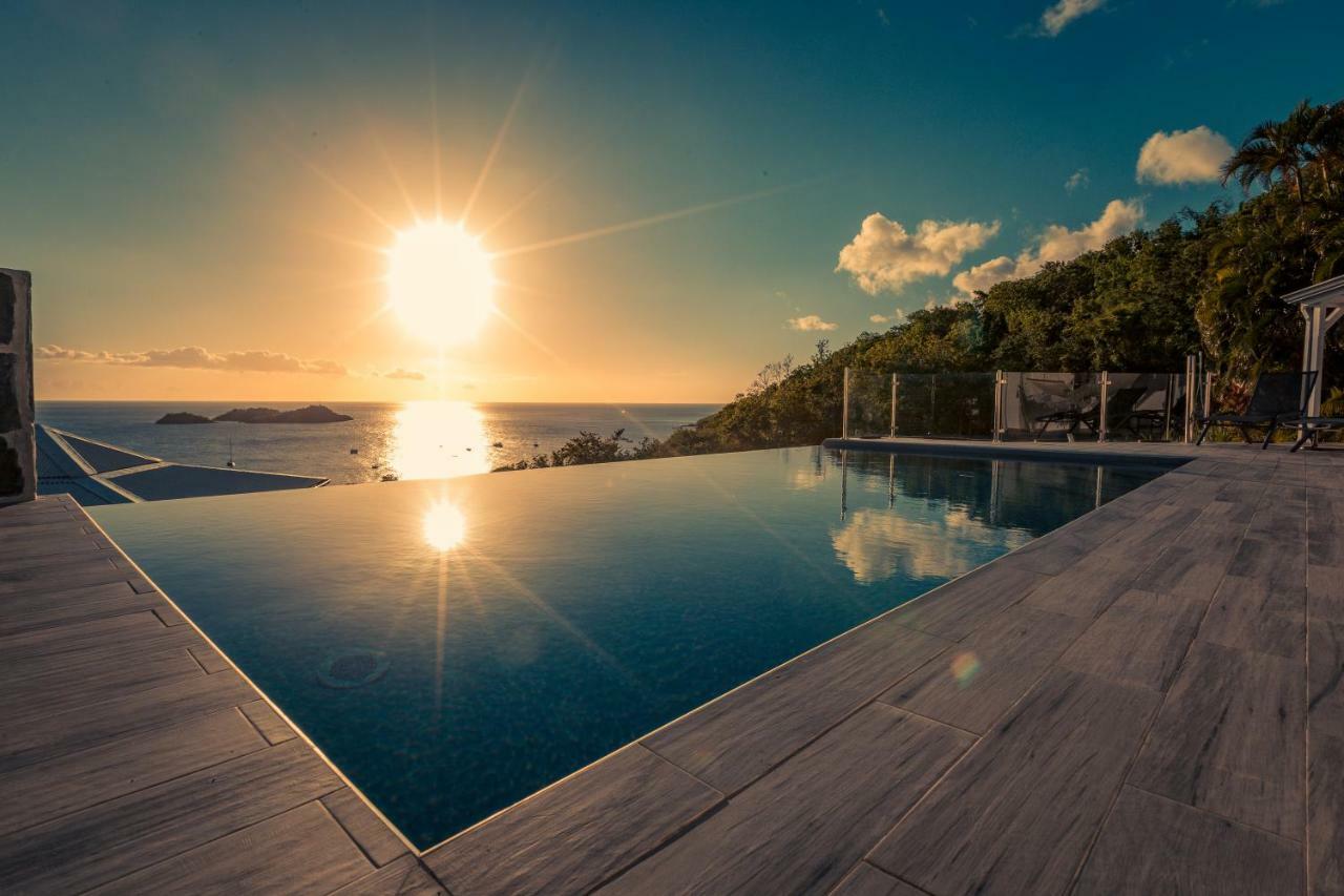 Sunset Palm - Villa Creole Avec Piscine Face Au Coucher De Soleil Et A La Reserve Cousteau Bouillante Bagian luar foto